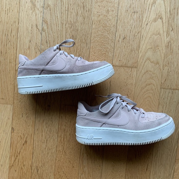 Nike Air Force 1 Sage Low Suede Platform Pink - Picture 2 of 7